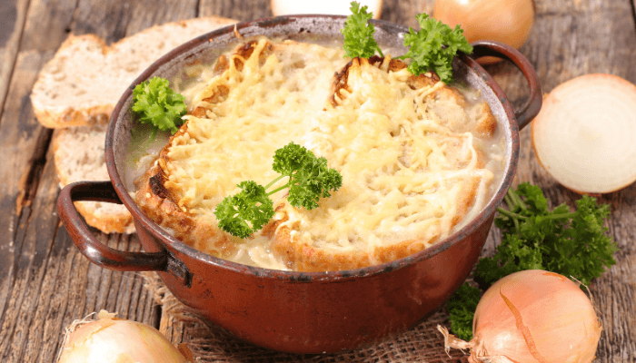 La soupe à l'oignon de grand-mère